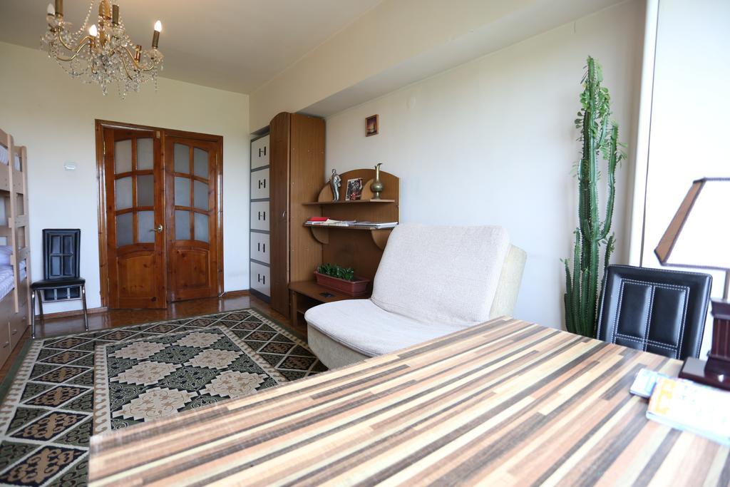 Ussr Hostel Biskek Szoba fotó
