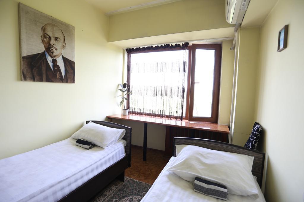 Ussr Hostel Biskek Szoba fotó