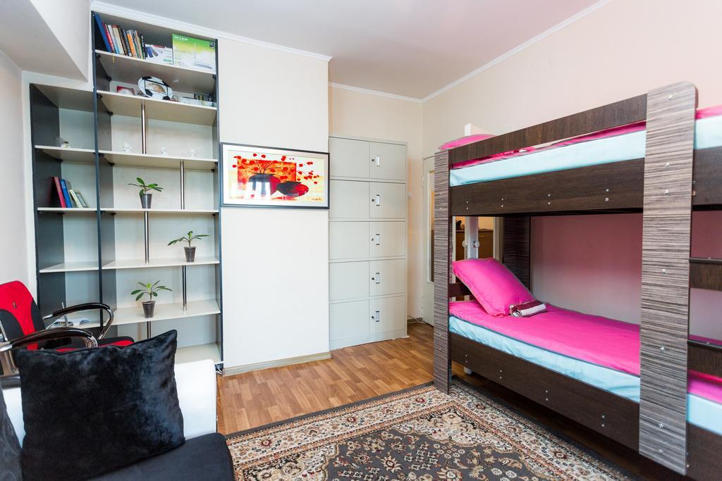 Ussr Hostel Biskek Szoba fotó
