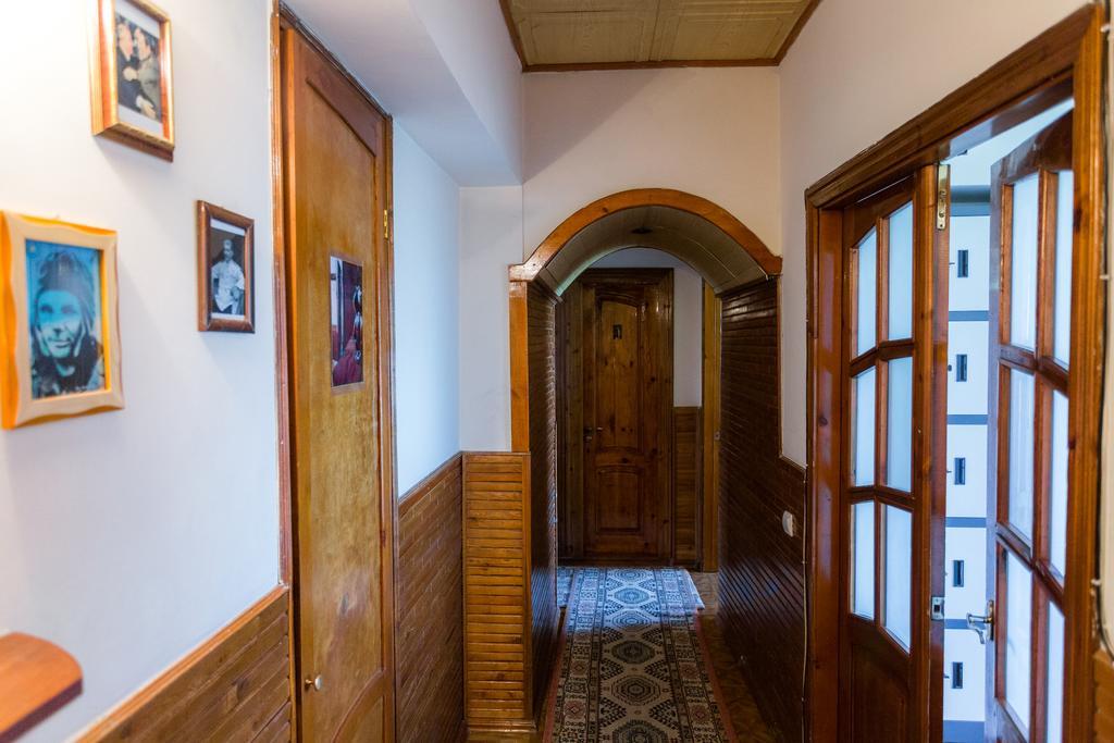Ussr Hostel Biskek Kültér fotó
