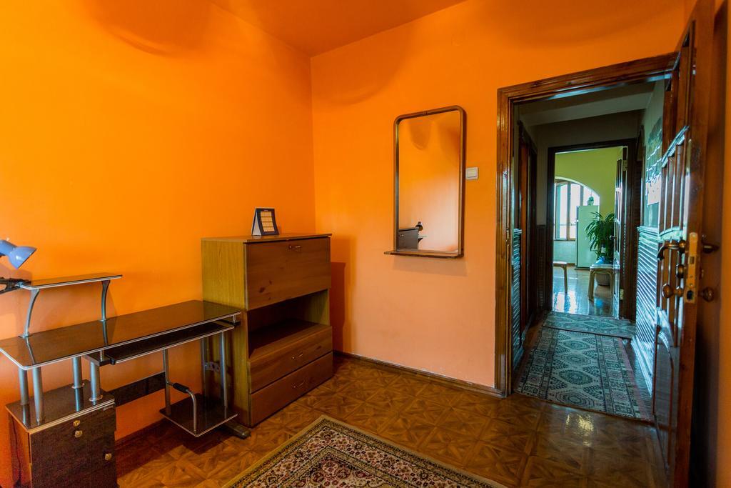 Ussr Hostel Biskek Szoba fotó