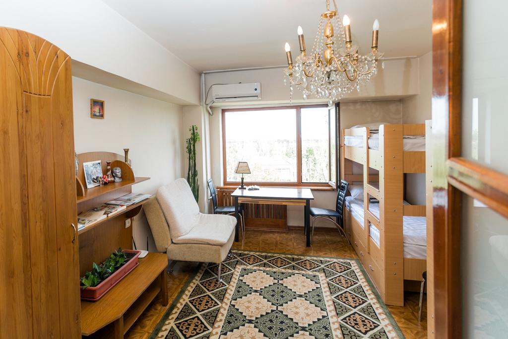 Ussr Hostel Biskek Szoba fotó