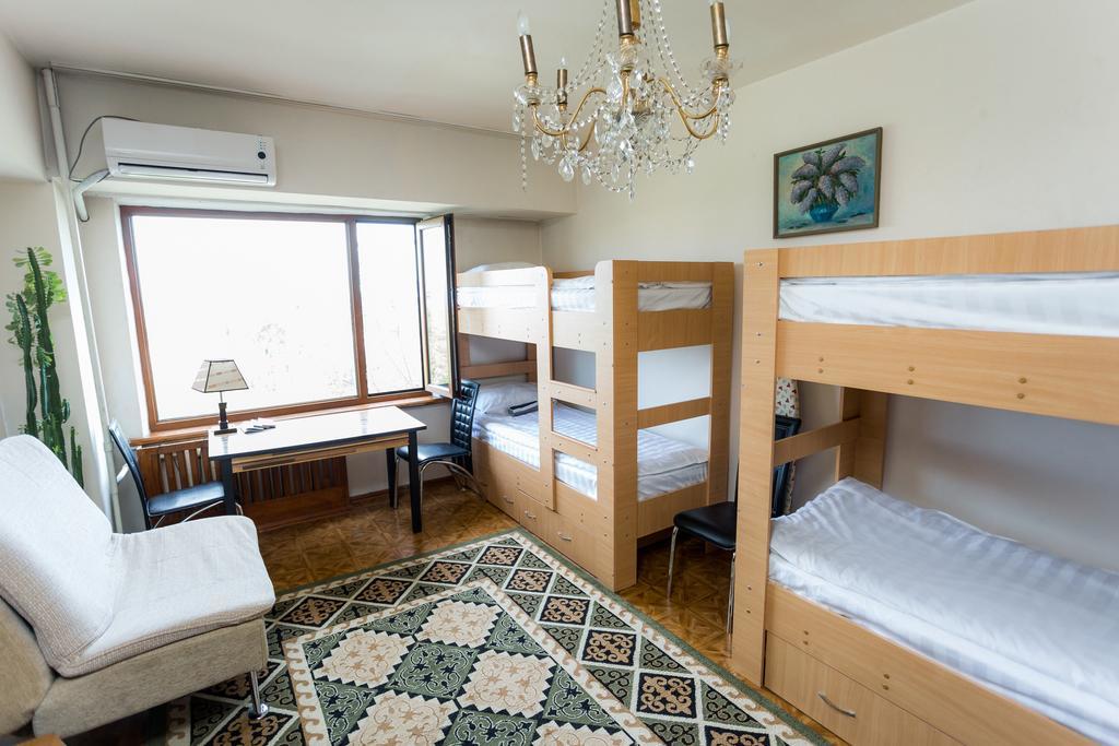 Ussr Hostel Biskek Szoba fotó