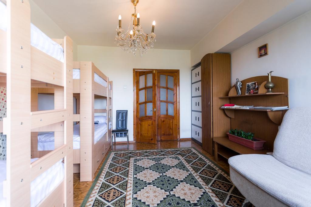 Ussr Hostel Biskek Szoba fotó